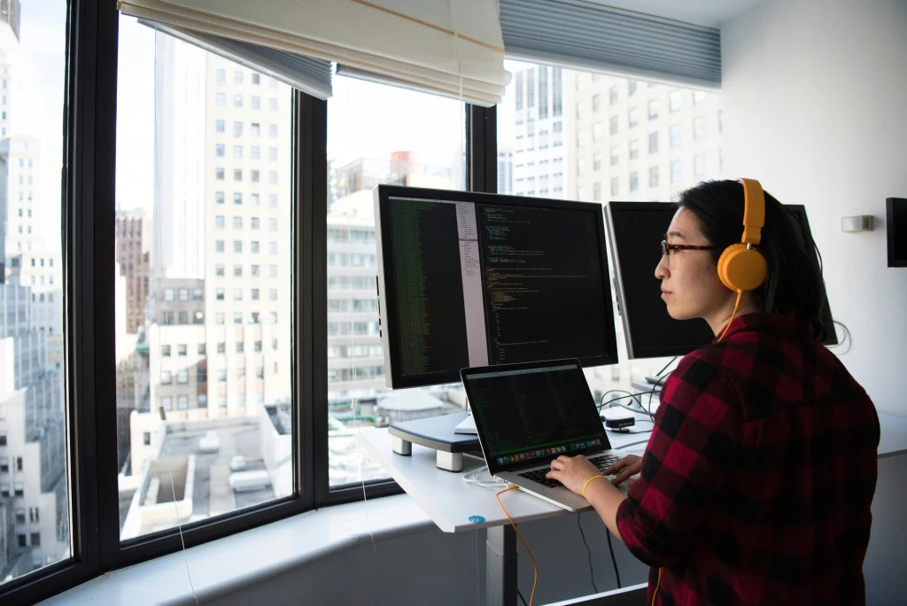 Building high-performing development teams: Harnessing tools, processes & AI